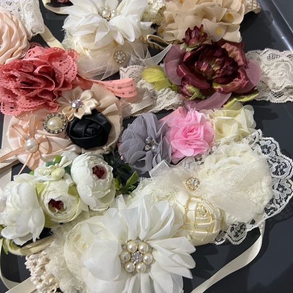 Newborn girl Fancy Bows w stones and flowers - Picture 3 of 4